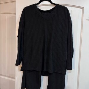 SHEIN Black Ribbed Knit Lounge Top and Bottom Set
